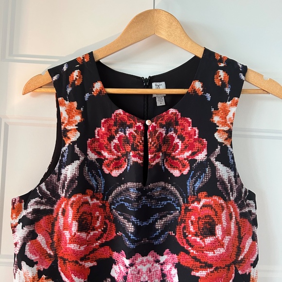 Elegant Tristan Floral Dress – Size 8 – New - Picture 1 of 4